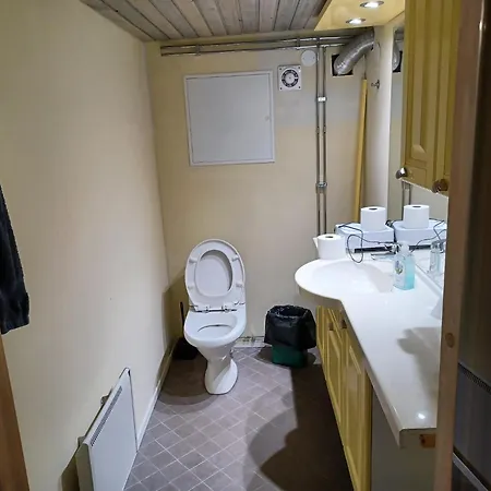 Countryside Next To Center 凯米