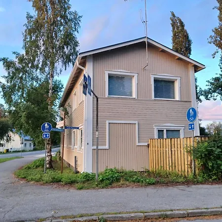 Countryside Next To Center 凯米